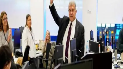 中国红熊猫演绎极限杂技，历经波折终获成功！